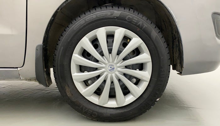 2013 Maruti Wagon R 1.0 VXI, Petrol, Manual, 1,12,689 km, Right Front Wheel
