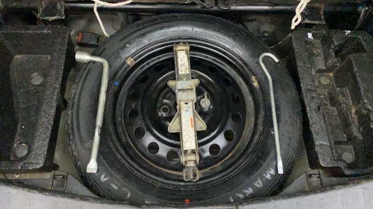 2013 Maruti Wagon R 1.0 VXI, Petrol, Manual, 1,12,689 km, Spare Tyre