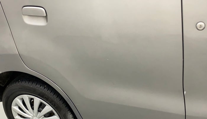 2013 Maruti Wagon R 1.0 VXI, Petrol, Manual, 1,12,689 km, Right rear door - Minor scratches