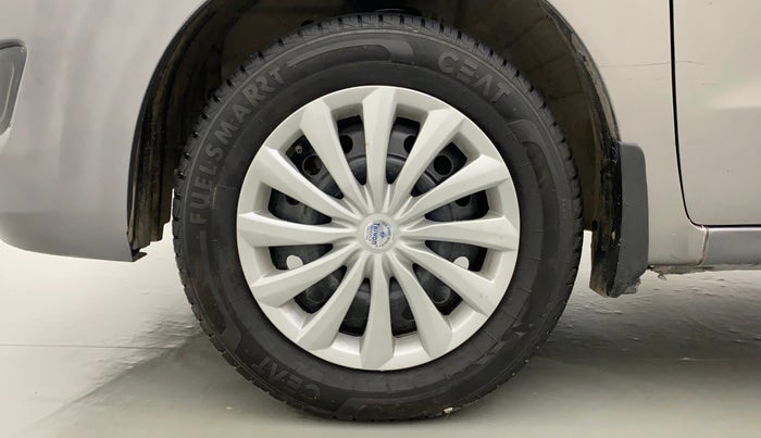 2013 Maruti Wagon R 1.0 VXI, Petrol, Manual, 1,12,689 km, Left Front Wheel