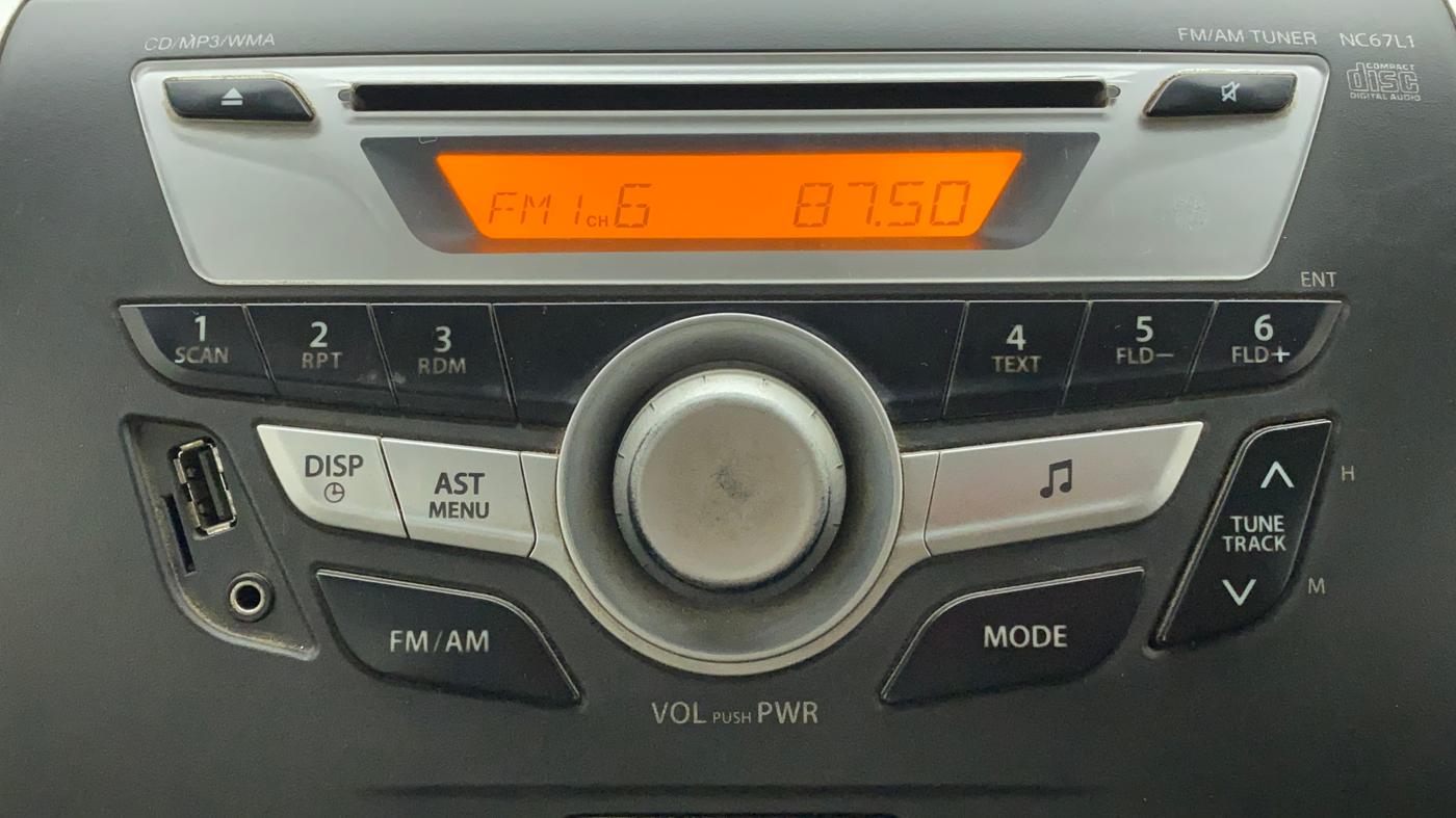 2013 Maruti Wagon R 1.0 VXI, Petrol, Manual, 1,12,689 km, Infotainment System