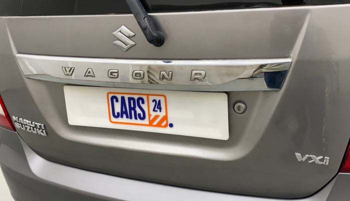 2013 Maruti Wagon R 1.0 VXI, Petrol, Manual, 1,12,689 km, Dicky (Boot door) - Slightly dented