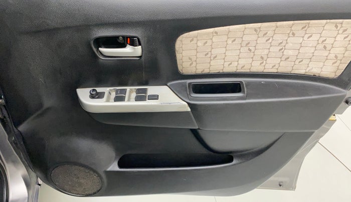 2013 Maruti Wagon R 1.0 VXI, Petrol, Manual, 1,12,689 km, Driver Side Door Panels Control