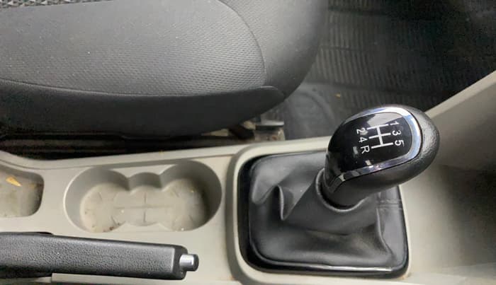 2018 Tata Tiago XZ PETROL, Petrol, Manual, 1,00,646 km, Gear Lever