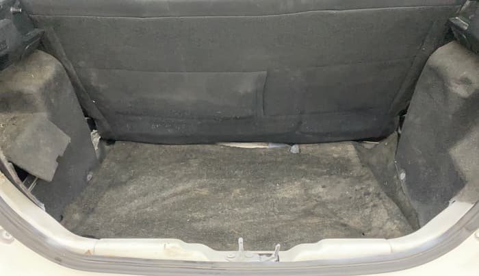 2018 Tata Tiago XZ PETROL, Petrol, Manual, 1,00,646 km, Boot Inside