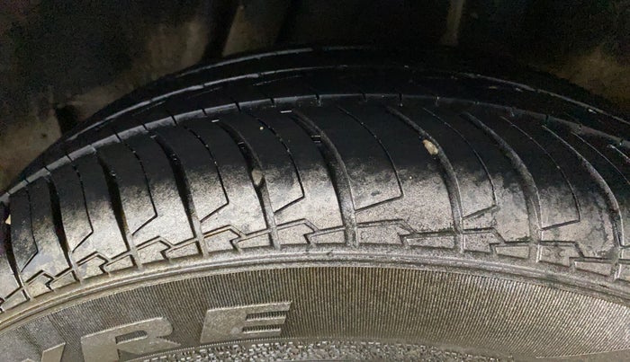 2015 Honda Jazz 1.2L I-VTEC V, Petrol, Manual, 41,198 km, Left Rear Tyre Tread