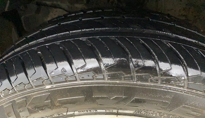 2015 Honda Jazz 1.2L I-VTEC V, Petrol, Manual, 41,198 km, Left Front Tyre Tread