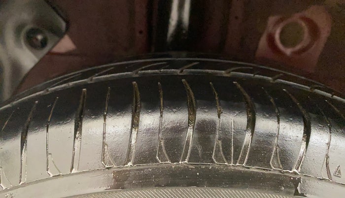 2015 Hyundai Elite i20 MAGNA 1.2, Petrol, Manual, 78,342 km, Right Rear Tyre Tread