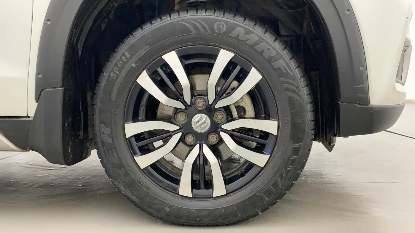2018 Maruti Vitara Brezza VDI, Diesel, Manual, 30,549 km, Right Front Wheel