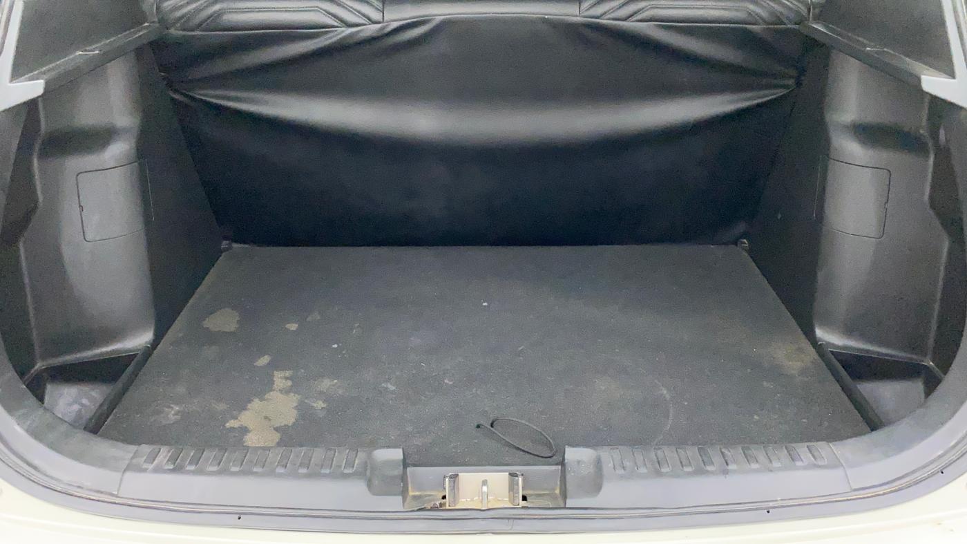 2018 Maruti Vitara Brezza VDI, Diesel, Manual, 30,549 km, Boot Inside