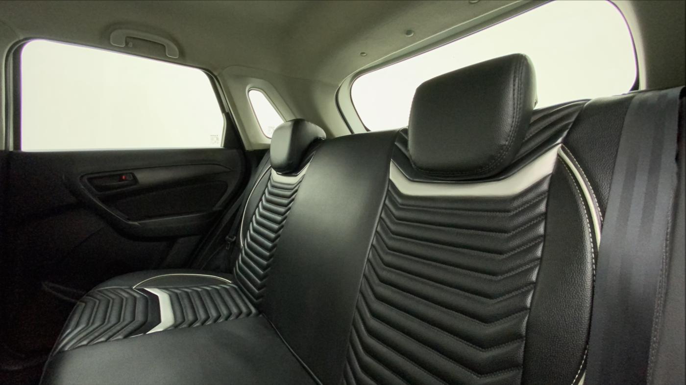 2018 Maruti Vitara Brezza VDI, Diesel, Manual, 30,549 km, Right Side Rear Door Cabin