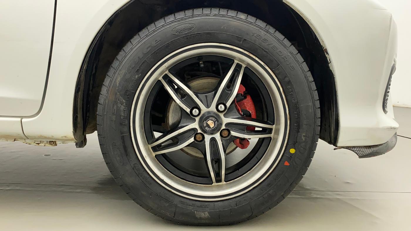 2017 Honda Brio S MT, CNG, Manual, 84,111 km, Right Front Wheel