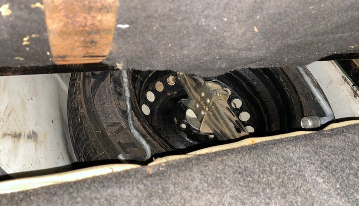 2017 Honda Brio S MT, CNG, Manual, 84,111 km, Spare Tyre