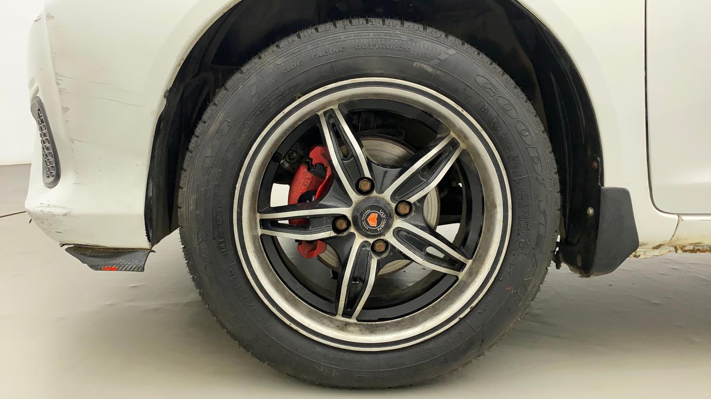 2017 Honda Brio S MT, CNG, Manual, 84,111 km, Left Front Wheel