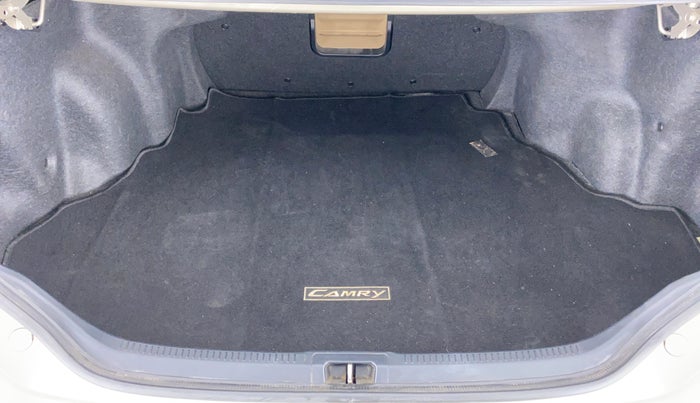 2015 Toyota Camry 2.5 AT, Petrol, Automatic, 93,626 km, Boot Inside