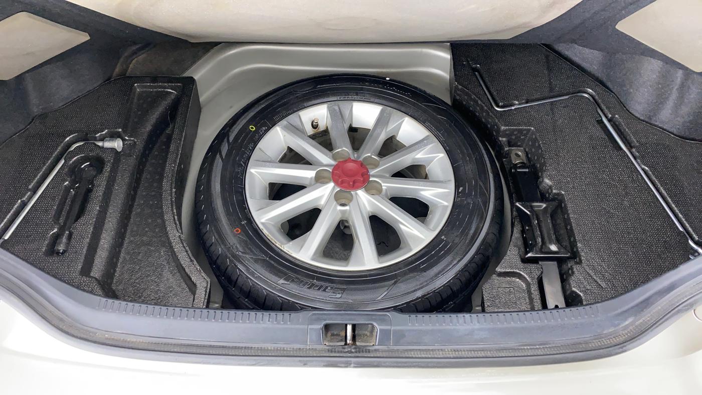 2015 Toyota Camry 2.5 AT, Petrol, Automatic, 93,626 km, Spare Tyre