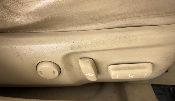 2015 Toyota Camry 2.5 AT, Petrol, Automatic, 93,626 km, Driver Side Adjustment Panel