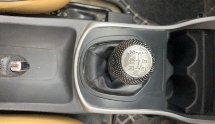 2016 Honda City 1.5L I-VTEC V MT, Petrol, Manual, 33,019 km, Gear Lever