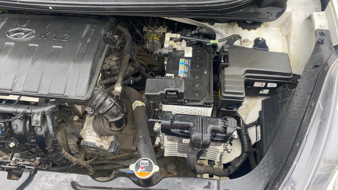 2022 Hyundai AURA SX PLUS 1.2 AMT, Petrol, Automatic, 14,943 km, Engine View - Left