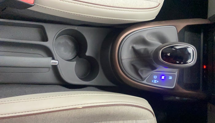 2022 Hyundai AURA SX PLUS 1.2 AMT, Petrol, Automatic, 14,943 km, Gear Lever