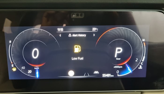 2022 Mahindra XUV700 AX 7 LUXURY P AT 7 STR, Petrol, Automatic, 55,480 km, Odometer Image