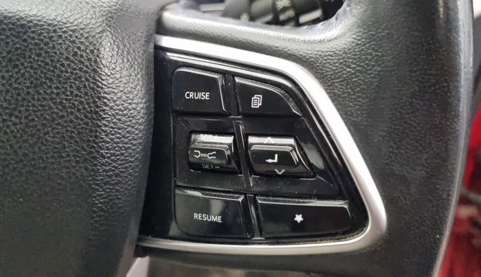 2022 Mahindra XUV700 AX 7 LUXURY P AT 7 STR, Petrol, Automatic, 55,480 km, Adaptive Cruise Control