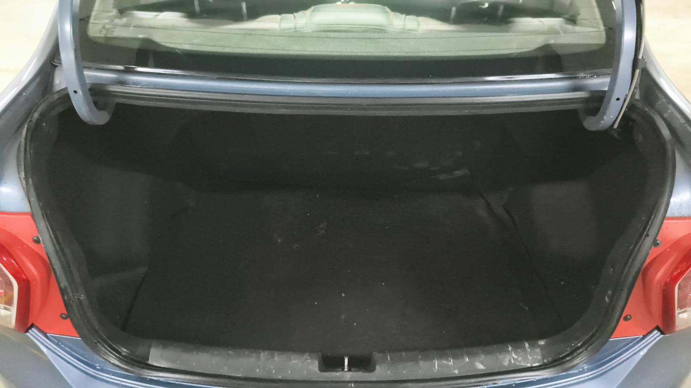 2014 Hyundai Xcent S 1.2, Petrol, Manual, 1,09,143 km, Boot Inside