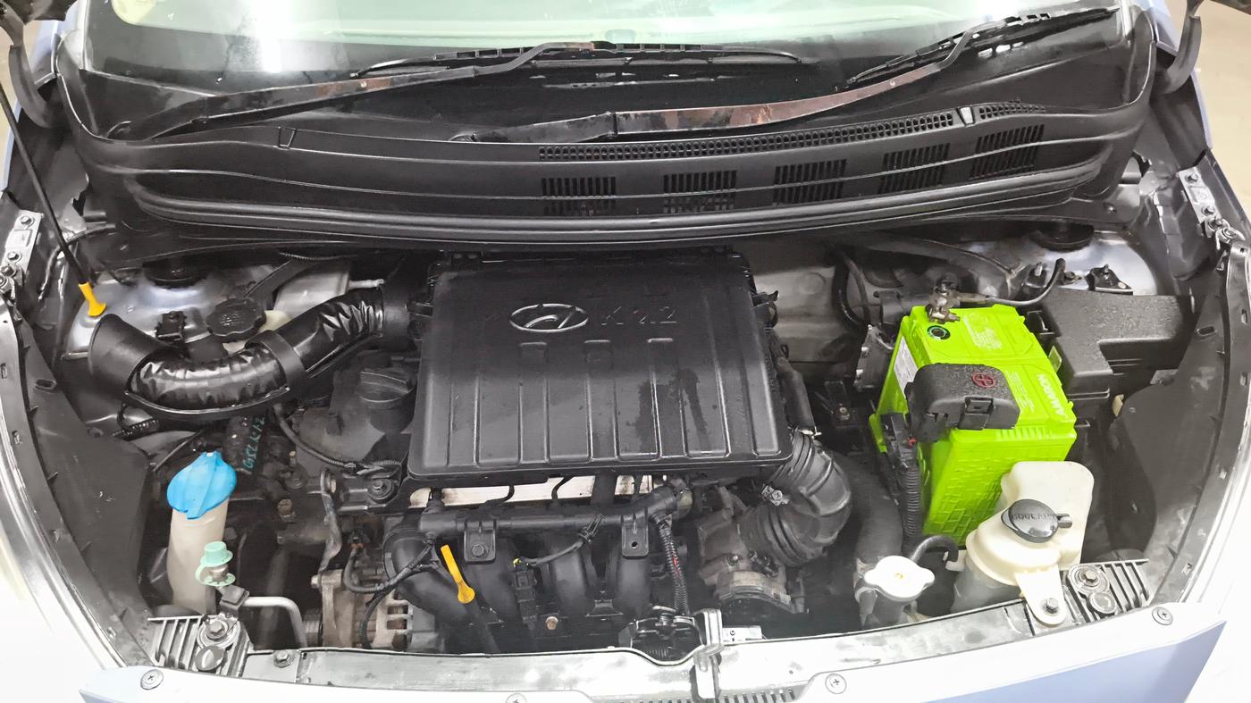 2014 Hyundai Xcent S 1.2, Petrol, Manual, 1,09,143 km, Engine View