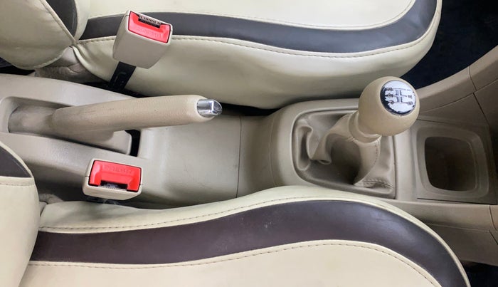 2015 Maruti Swift Dzire VXI, Petrol, Manual, 63,718 km, Gear Lever