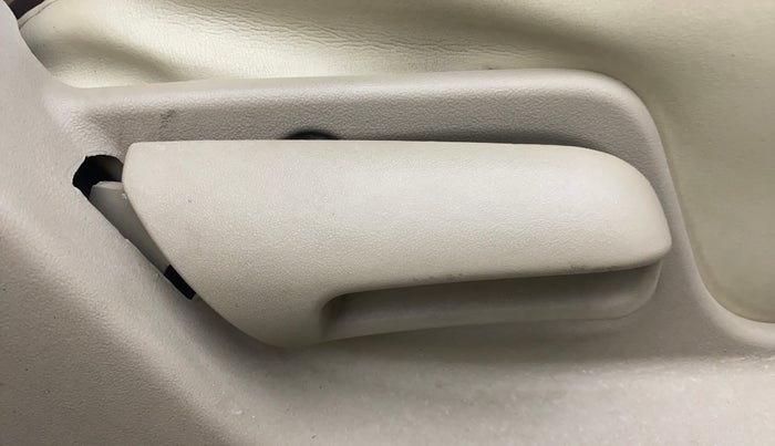 2015 Maruti Swift Dzire VXI, Petrol, Manual, 63,718 km, Driver Side Adjustment Panel