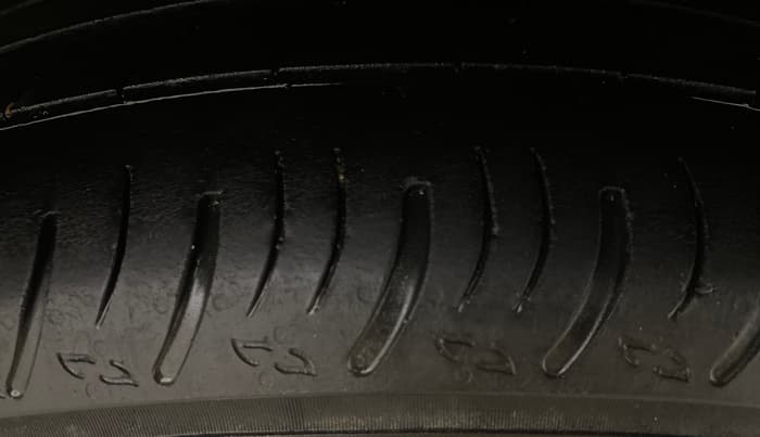 2019 Hyundai Elite i20 ASTA 1.2 (O), Petrol, Manual, 94,899 km, Left Rear Tyre Tread
