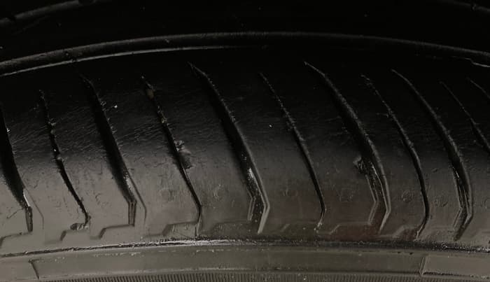 2019 Hyundai Elite i20 ASTA 1.2 (O), Petrol, Manual, 94,899 km, Right Rear Tyre Tread