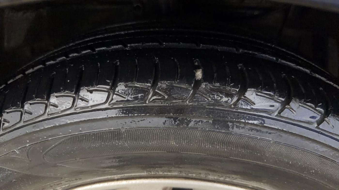 2018 Maruti Ciaz DELTA 1.5 SHVS MT PETROL, Petrol, Manual, 57,805 km, Right Front Tyre Tread