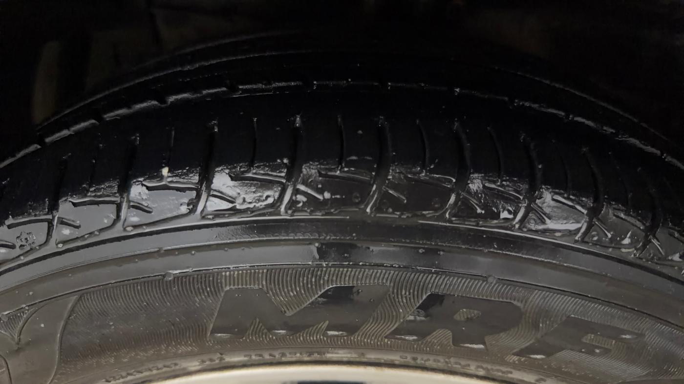 2018 Maruti Ciaz DELTA 1.5 SHVS MT PETROL, Petrol, Manual, 57,805 km, Left Front Tyre Tread