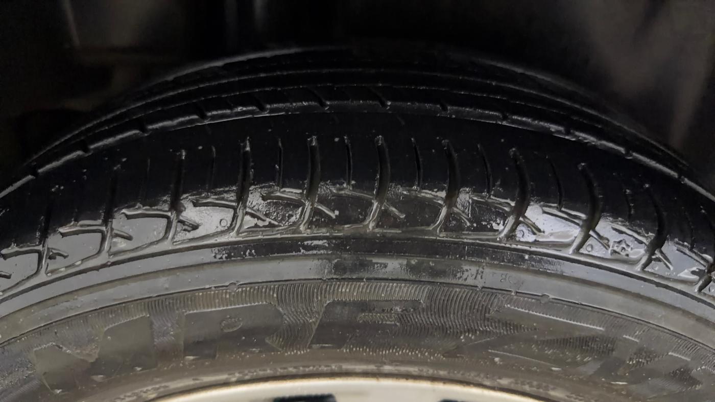 2018 Maruti Ciaz DELTA 1.5 SHVS MT PETROL, Petrol, Manual, 57,805 km, Right Rear Tyre Tread
