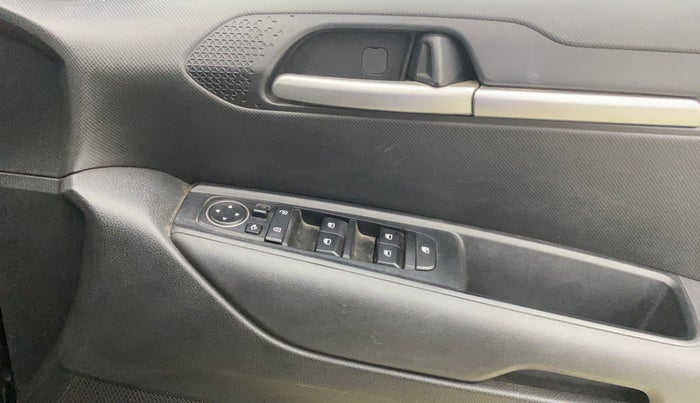 2022 KIA SONET HTK PLUS 1.2, Petrol, Manual, 12,080 km, Driver Side Door Panels Control