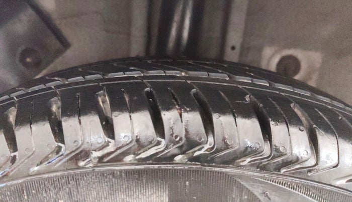 2020 Hyundai Elite i20 SPORTZ PLUS 1.2, CNG, Manual, 56,357 km, Right Rear Tyre Tread