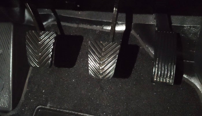 2020 Hyundai Elite i20 SPORTZ PLUS 1.2, CNG, Manual, 56,357 km, Pedals