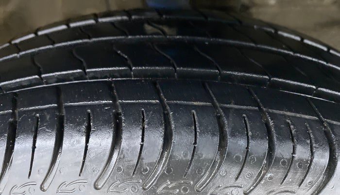 2021 Maruti S PRESSO VXI, Petrol, Manual, 11,000 km, Right Front Tyre Tread