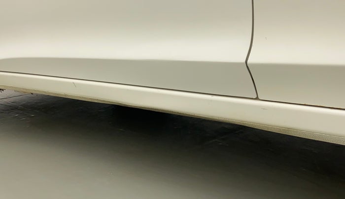 2015 Honda City 1.5L I-VTEC V MT, Petrol, Manual, 93,489 km, Left running board - Minor scratches