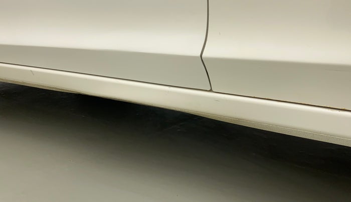 2015 Honda City 1.5L I-VTEC V MT, Petrol, Manual, 93,489 km, Left running board - Slightly dented