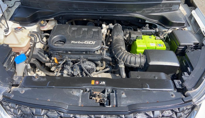 2021 KIA SONET HTX PLUS 1.0 IMT DUAL TONE, Petrol, Manual, 43,237 km, Engine View