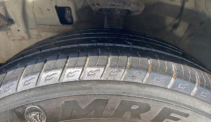 2021 KIA SONET HTX PLUS 1.0 IMT DUAL TONE, Petrol, Manual, 43,237 km, Left Front Tyre Tread