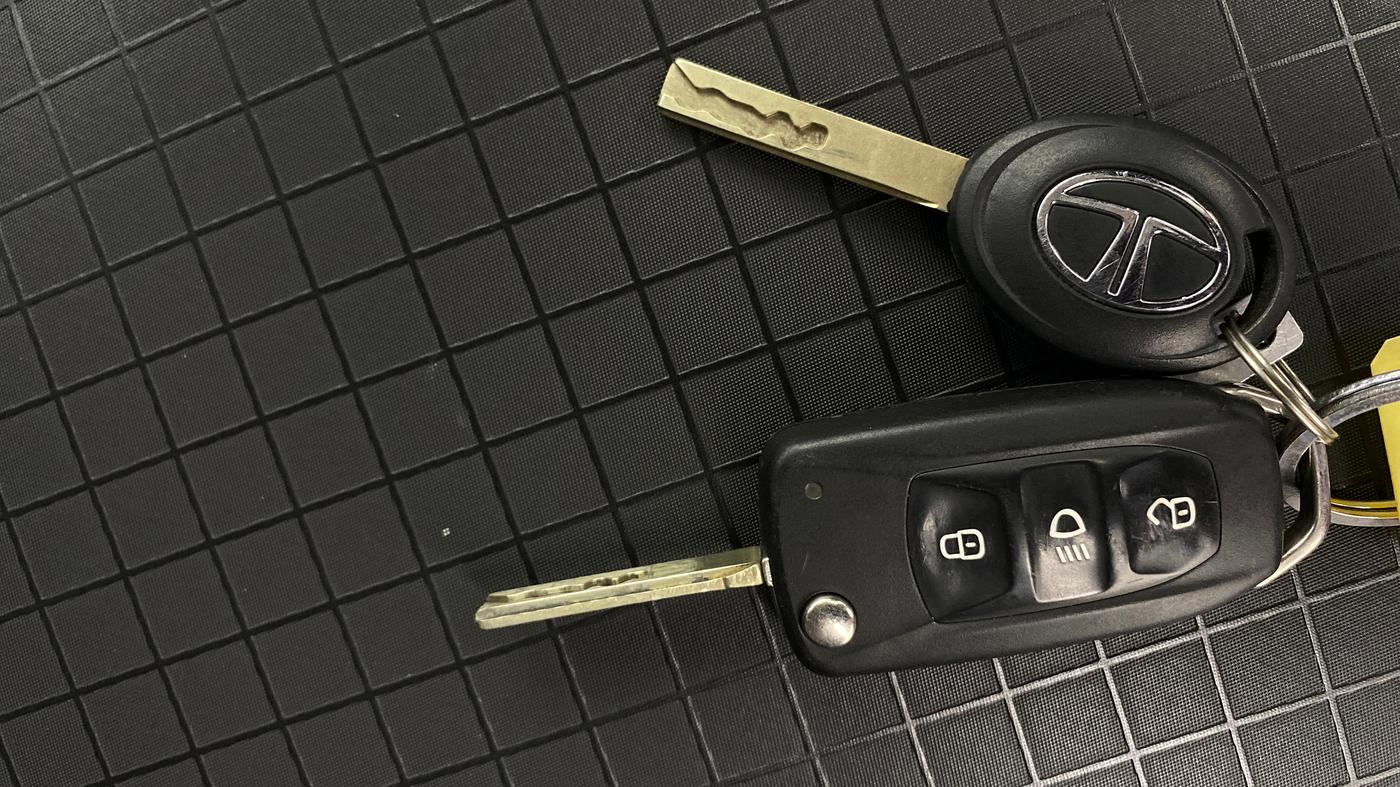 2022 Tata Tiago XZ PLUS PETROL, Petrol, Manual, 39,262 km, Key Close Up