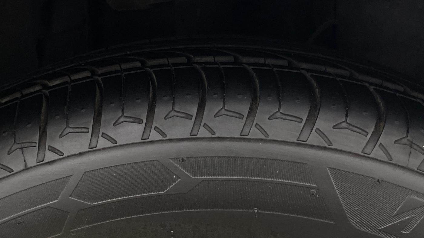 2022 Tata Tiago XZ PLUS PETROL, Petrol, Manual, 39,262 km, Right Front Tyre Tread