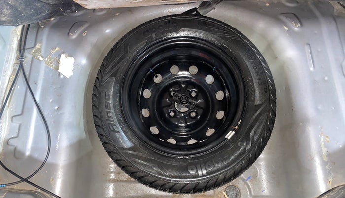 2018 Hyundai Eon MAGNA +, Petrol, Manual, 21,348 km, Spare Tyre