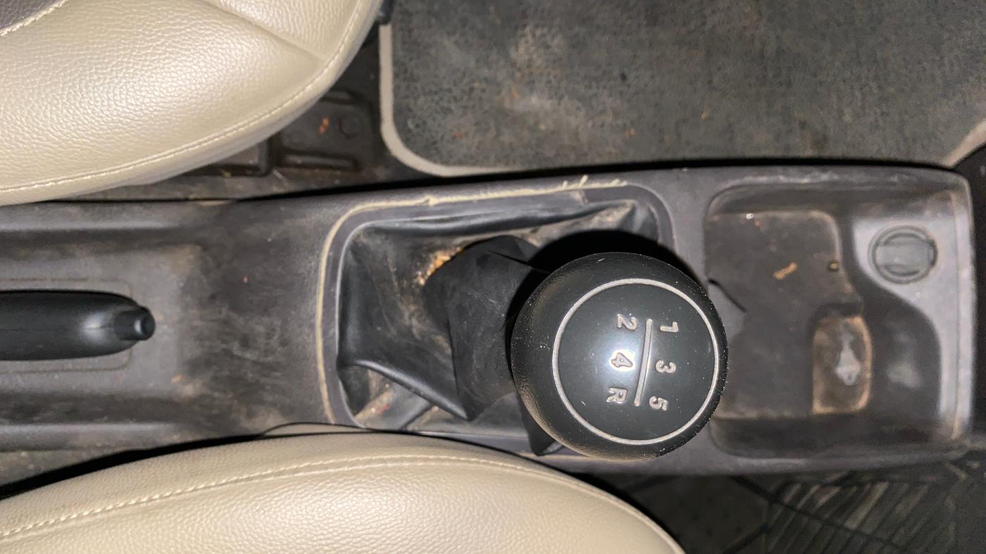 2014 Hyundai Eon ERA +, Petrol, Manual, 33,392 km, Gear Lever
