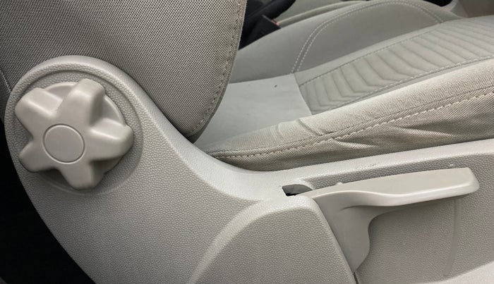 2015 Ford Fiesta TITANIUM DIESEL, Diesel, Manual, 58,007 km, Driver Side Adjustment Panel