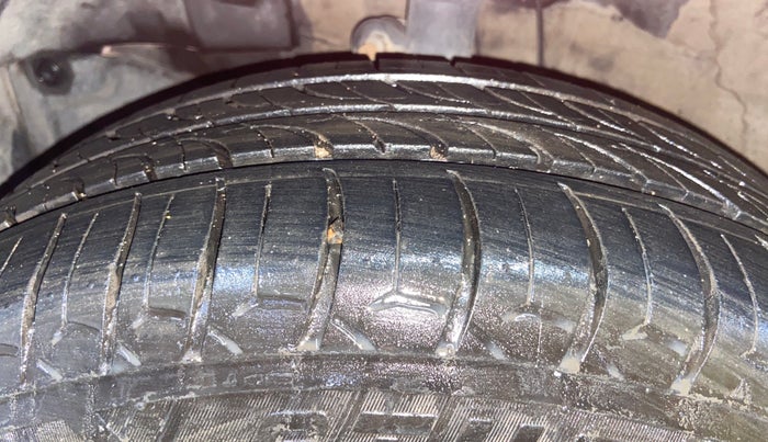 2023 Honda Amaze 1.2L I-VTEC VX, Petrol, Manual, 32,831 km, Left Front Tyre Tread