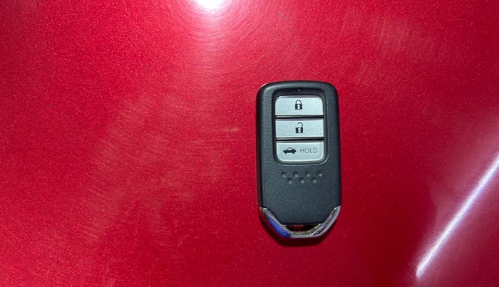 2023 Honda Amaze 1.2L I-VTEC VX, Petrol, Manual, 32,831 km, Key Close Up